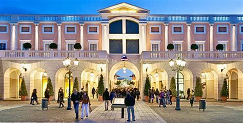 Outlet Village Marcianise, La Reggia, Caserta: orari, .